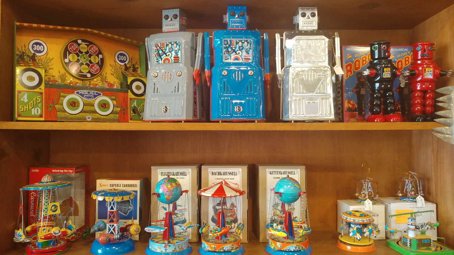 New and Antiquarian Tin Toys and Collectibles