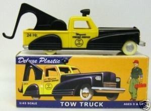 Deluxe Plastic Tow Truck